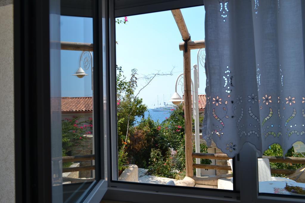 Vila 15 Bougainville Saranda Zewnętrze zdjęcie